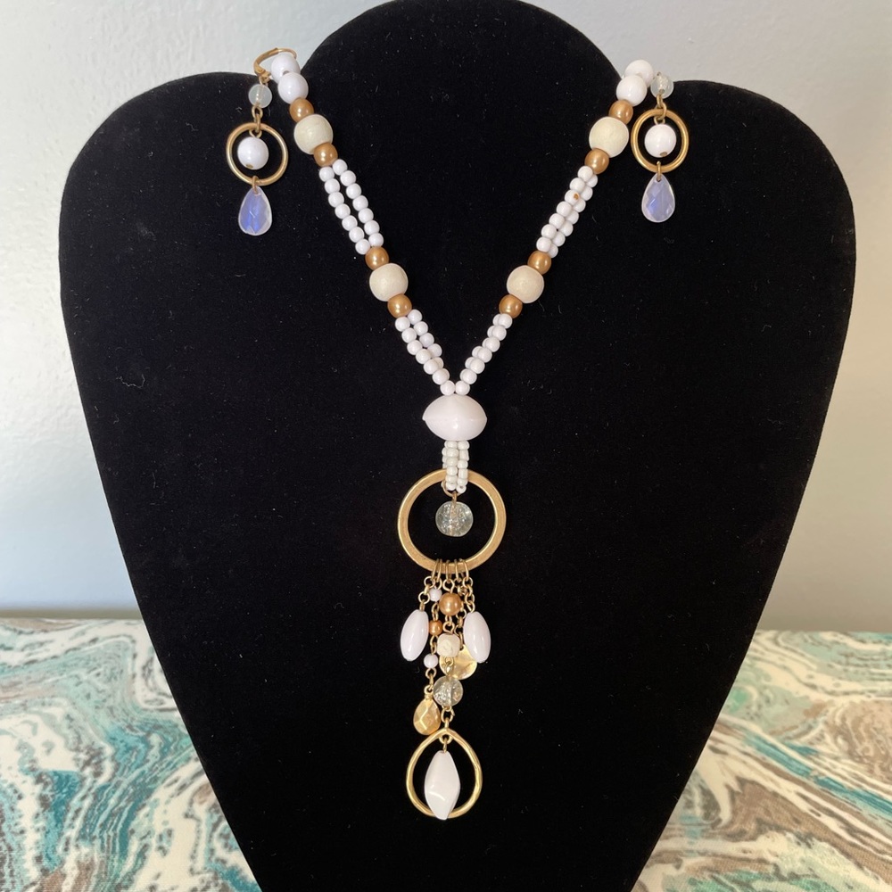 Fashion Necklace with Earrings